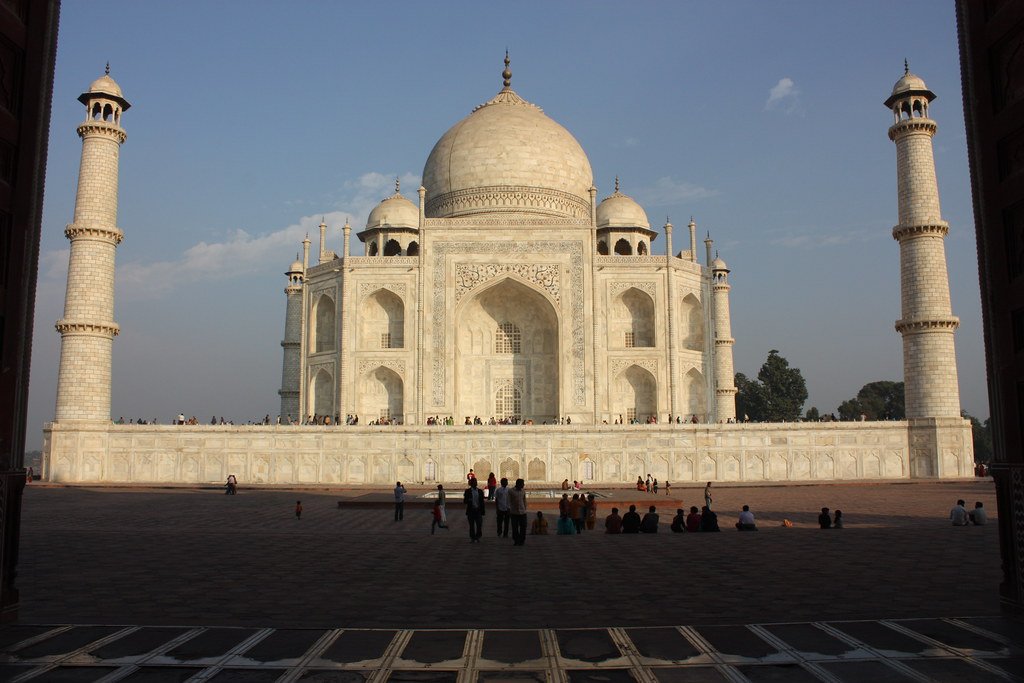 AU स्मॉल फाइनेंस बैंक का दूसरी तिमाही का मुनाफा 53% बढ़कर ₹858 करोड़