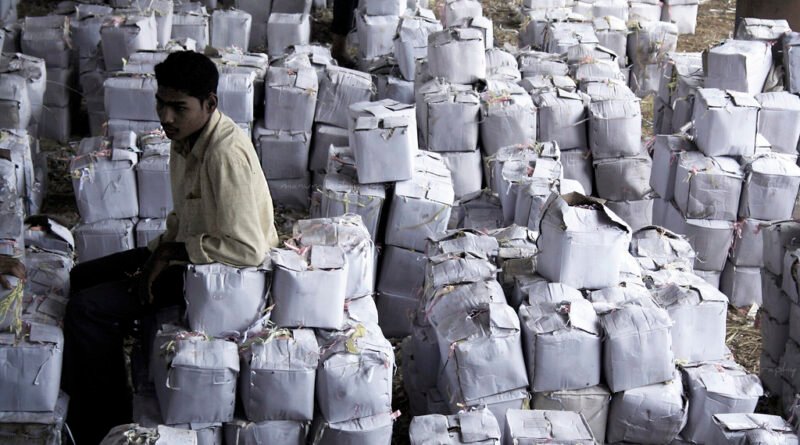 अक्टूबर में विदेशी निवेशकों ने भारतीय शेयरों से ₹48,056 करोड़ निकाले